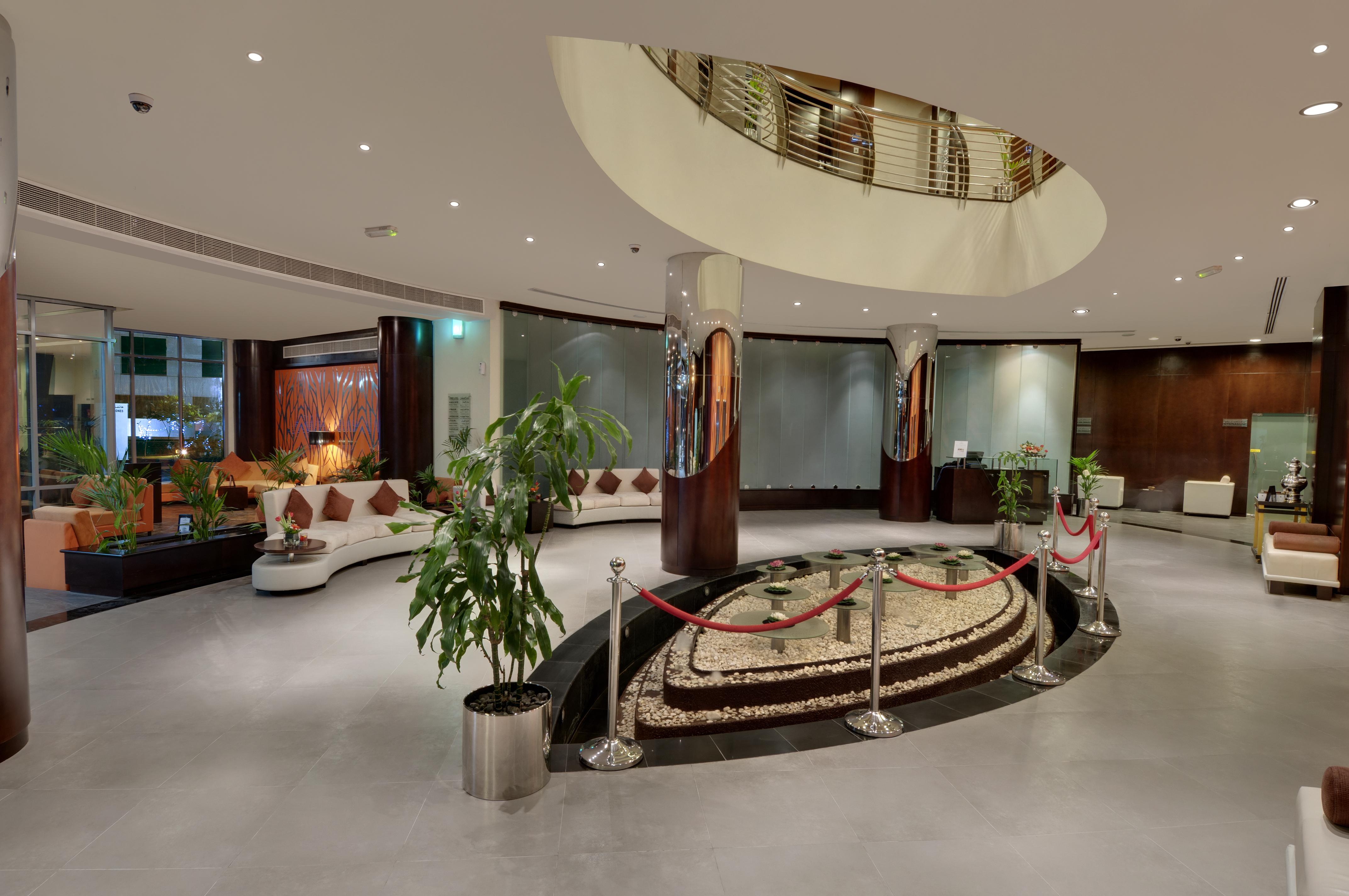 Signature Hotel Apartments And Spa Dubái Exterior foto