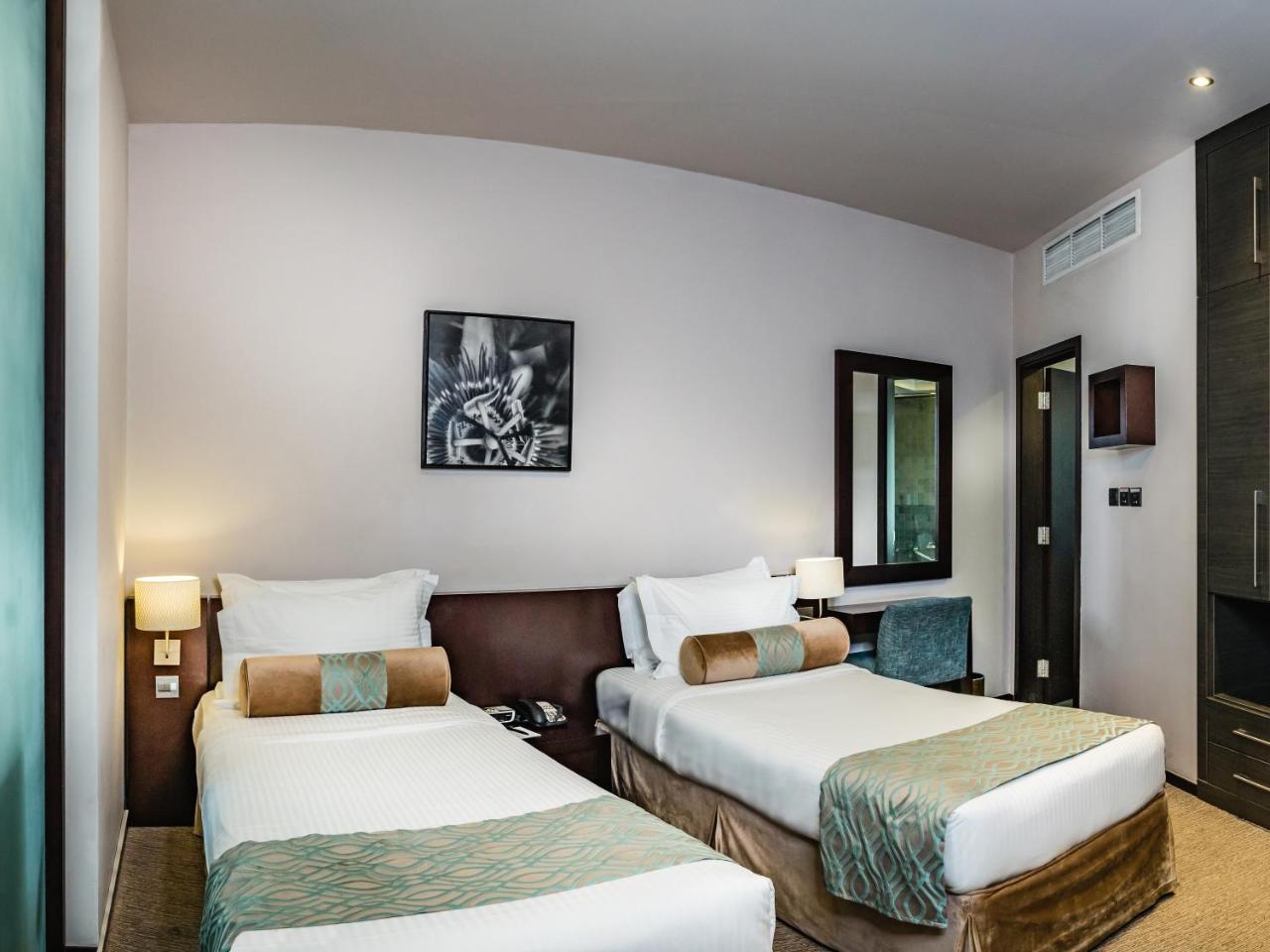 Signature Hotel Apartments And Spa Dubái Exterior foto