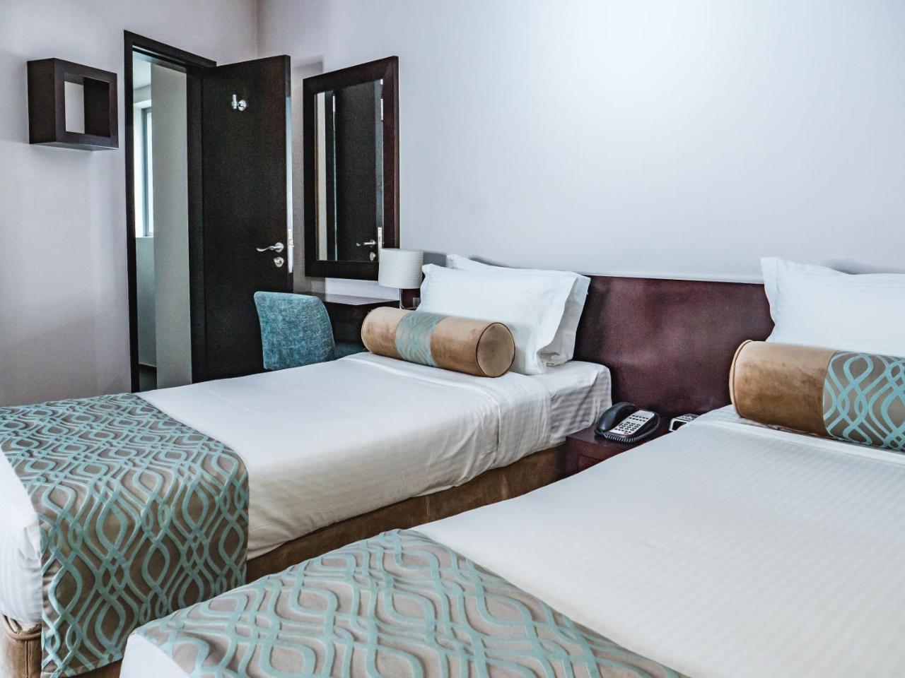Signature Hotel Apartments And Spa Dubái Exterior foto